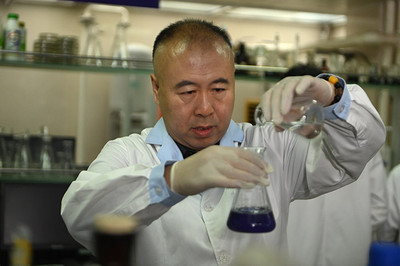 科技興農(nóng)，綠色引領(lǐng)——記河北省科學技術(shù)協(xié)會生物飼料研發(fā)領(lǐng)域的科技工作者風采